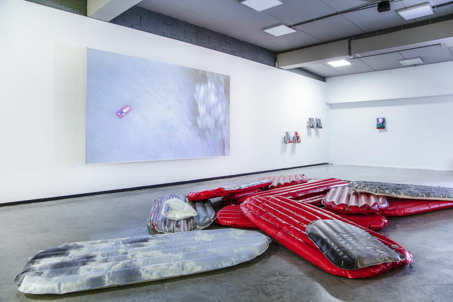 Medusa : floating body #3, installation view at IKOB Museum, Eupen, 2020