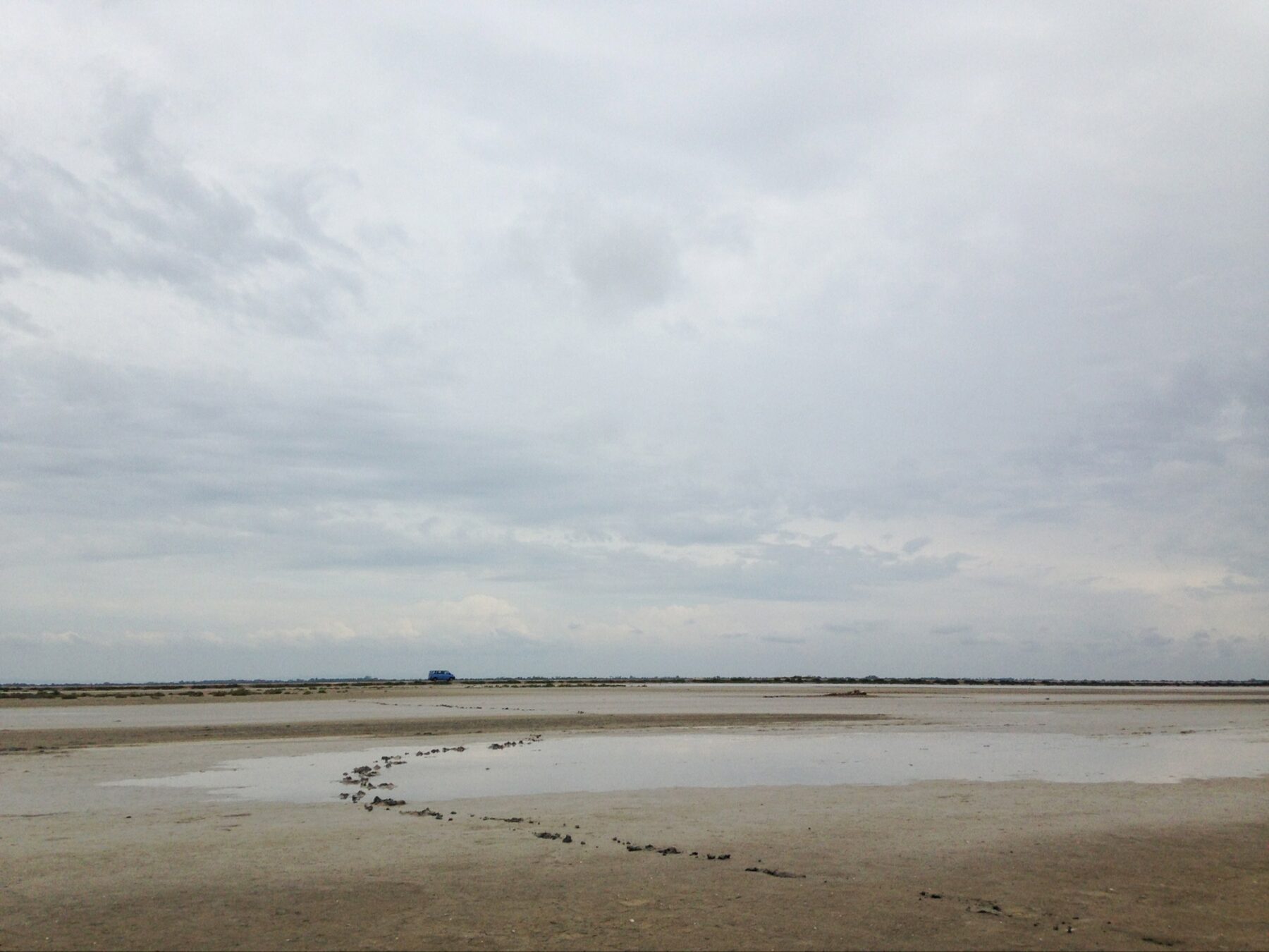 Abdriften - Zielloses Reisen, installation view somewhere in the Camargue, France, 2018