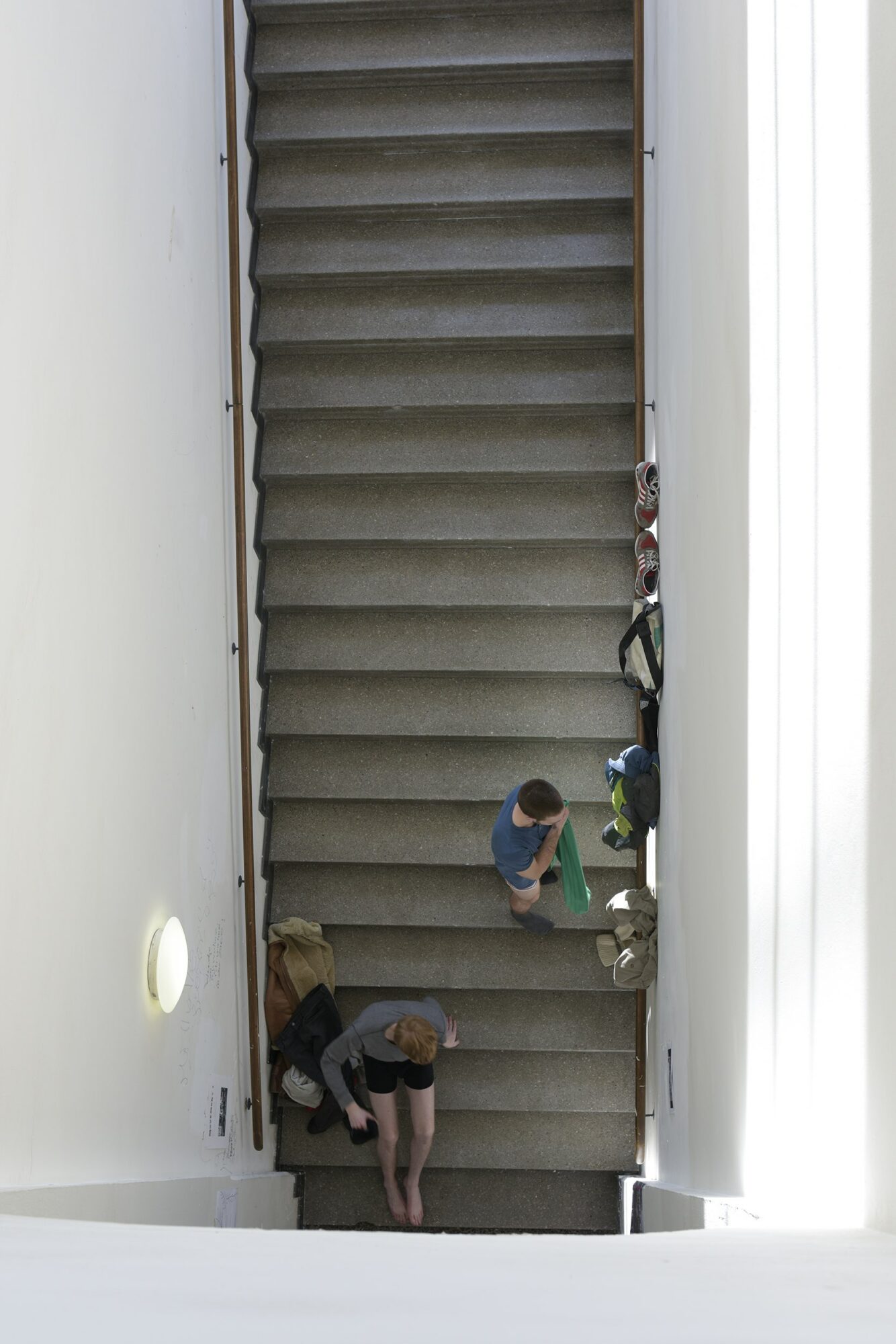 Kleidertausch / dress exchange, art performance, action view from above, 2015