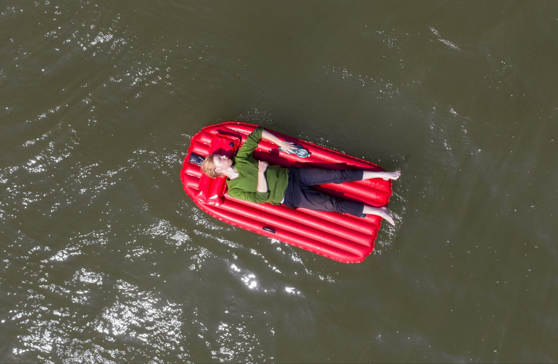Medusa : floating body #1, action view on the Rhine, drone photo, inkjet print on Hahnemühle, dimensions variable, 2019