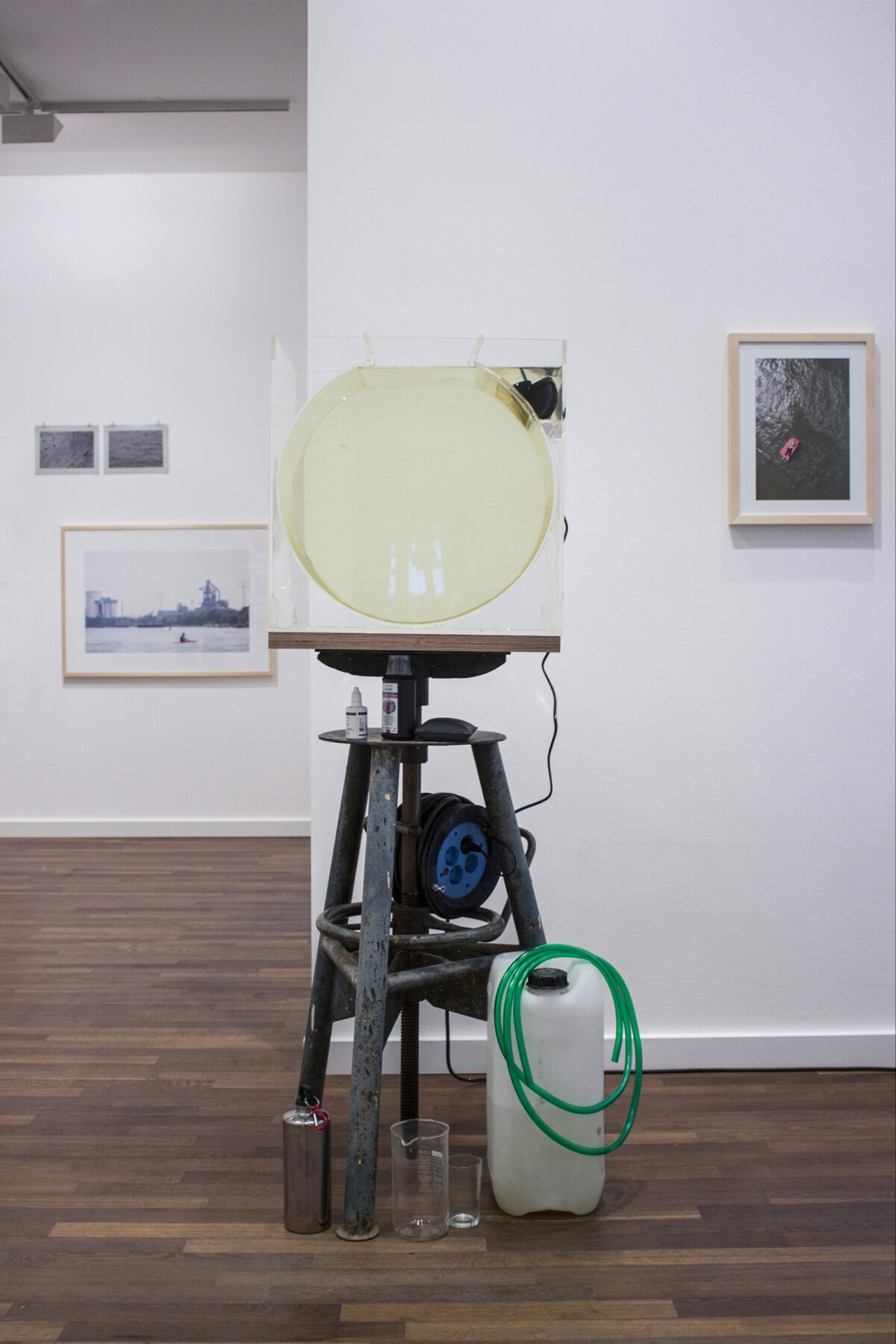 Medusa : floating body #2, exhibition view, living medusa, Galerie Crone Berlin, 2019