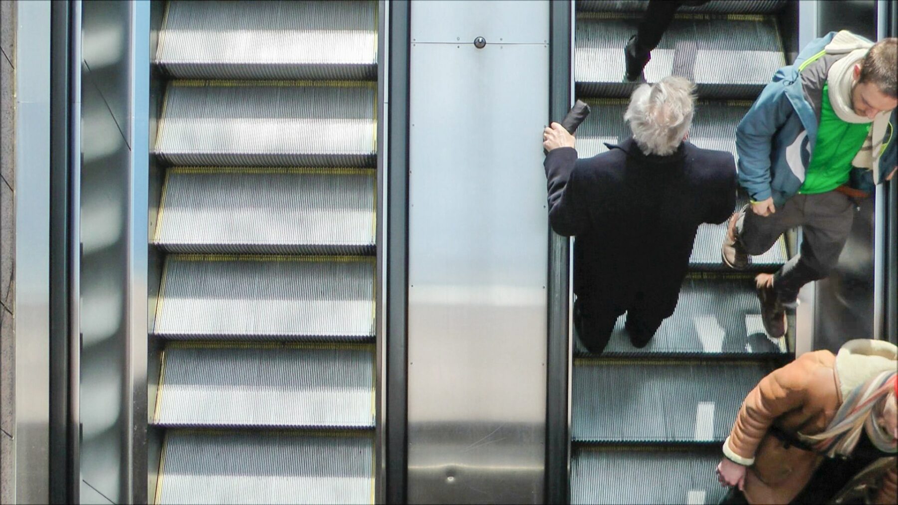public escalator, videostill aktion view, 2015